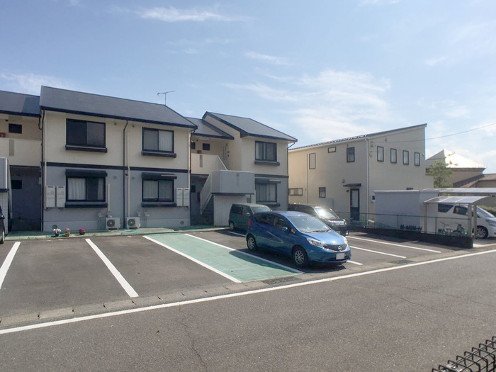 駐車場　アベニール