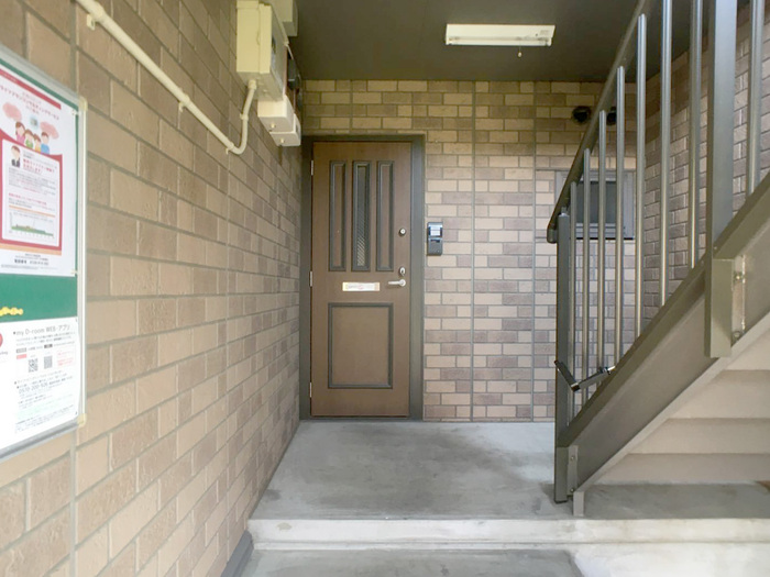 エントランス　アベニール