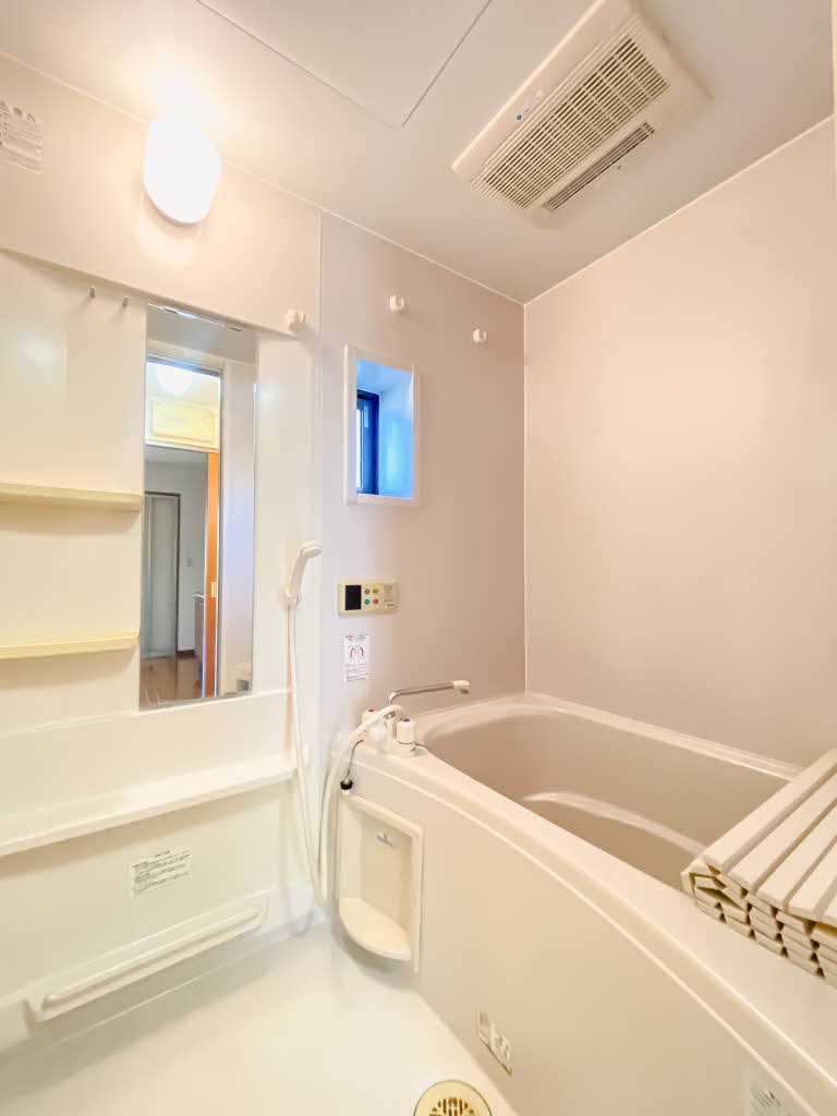 バス・シャワールーム　お風呂です