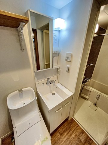 洗面設備　便利な独立洗面台