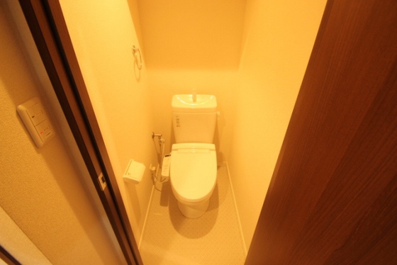 トイレ　※別部屋の写真です