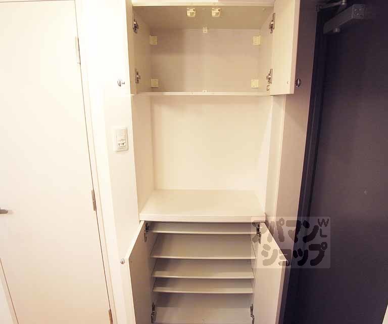 収納　たくさん入る靴箱です。