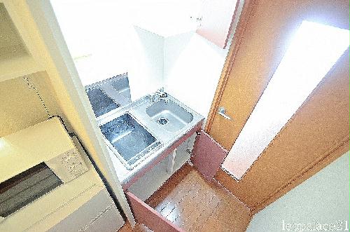 キッチン　実際のお部屋と異なる場合がございます。