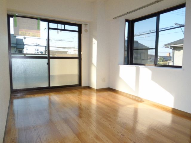 居室・リビング　日当たりは問題ないですね