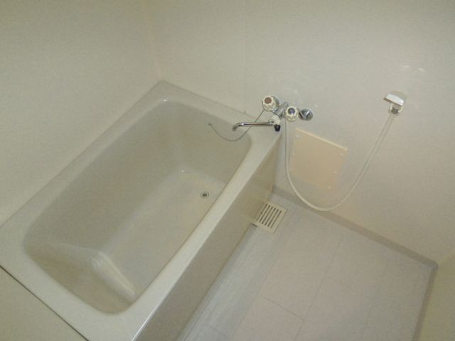 バス・シャワールーム　ゆっくりできるお風呂ですね