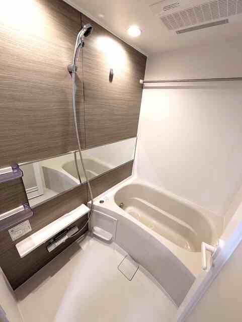 バス・シャワールーム　◆便利な追焚・浴室乾燥機付きバスルーム◆