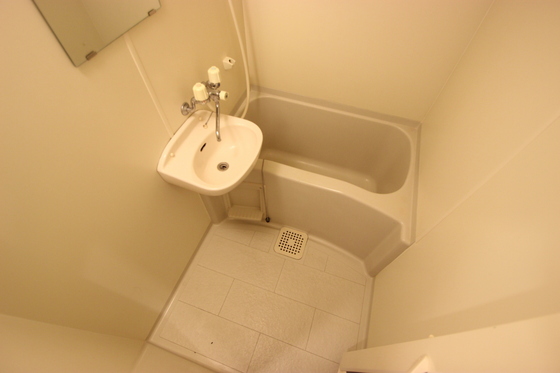 バス・シャワールーム　※別号室のお写真です