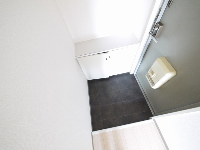 玄関　落ち着いた玄関です