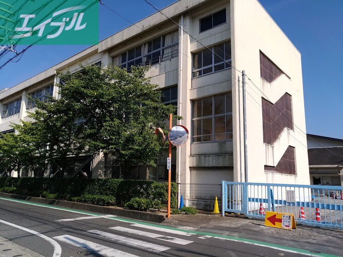 小学校　倉敷市立庄小学校（小学校）まで300m
