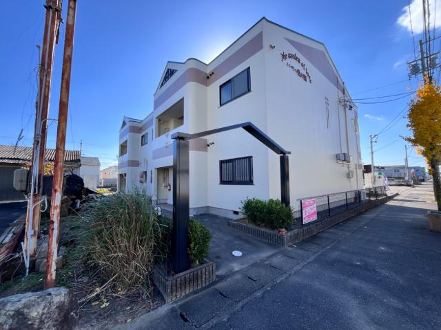 建物外観　外観写真（昼）