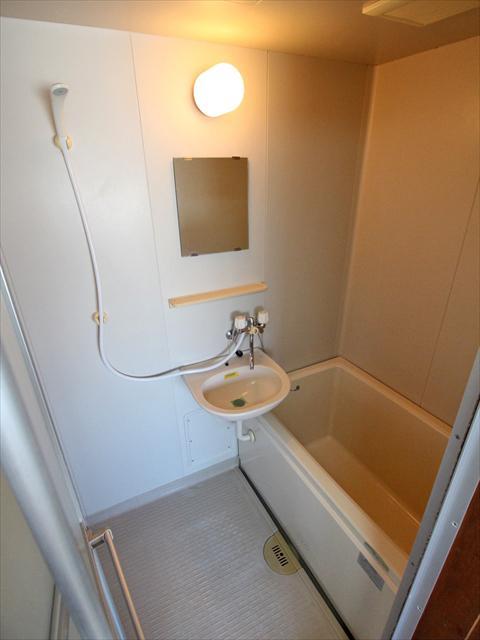 バス・シャワールーム　松山市枝松　サンクレスト枝松　浴室