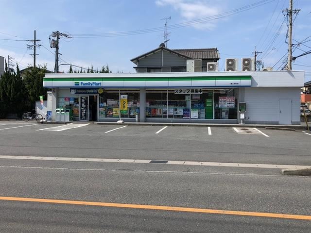 コンビニ　ファミリーマート　蟹江本町店（コンビニ）まで100m