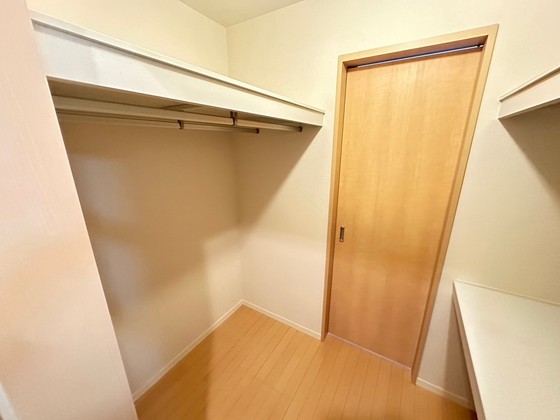 収納　※別部屋の写真です