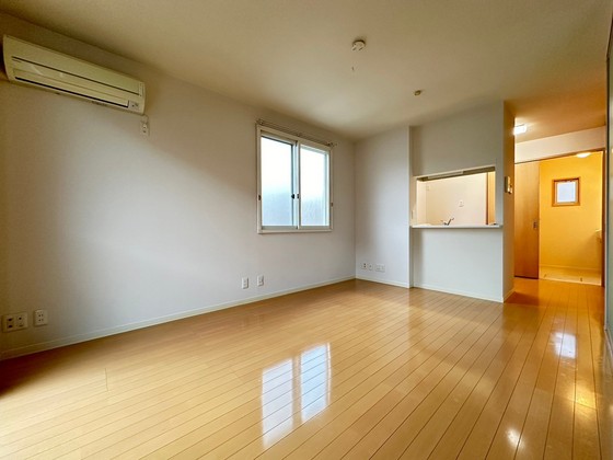 居室・リビング　※別部屋の写真です