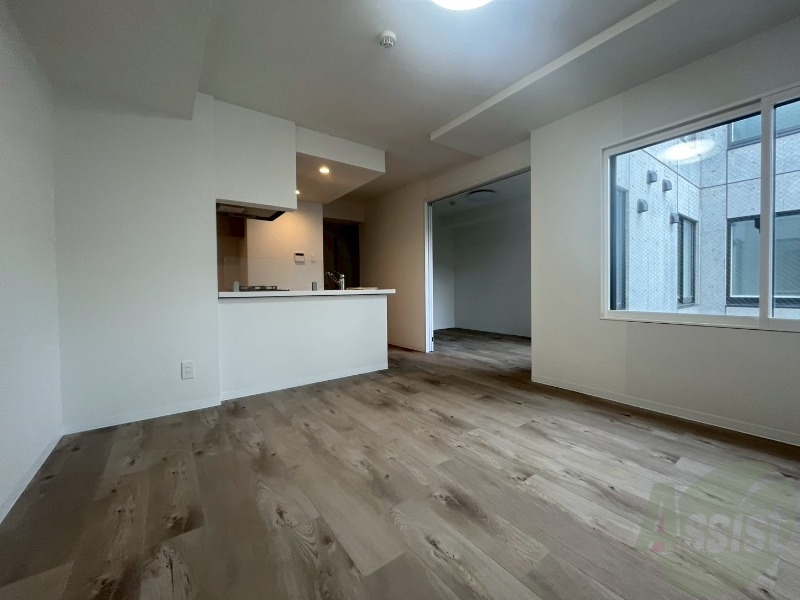 居室・リビング　広くてきれいなリビングです！快適に過ごせそうですね。