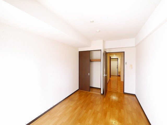 居室・リビング　インターホンです