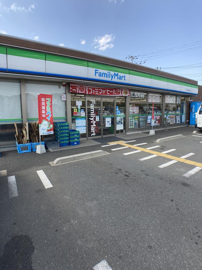コンビニ　ファミリーマート大門上店（コンビニ）まで420m