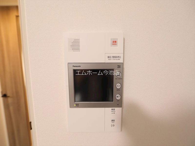 セキュリティ　TVモニター付インターホン