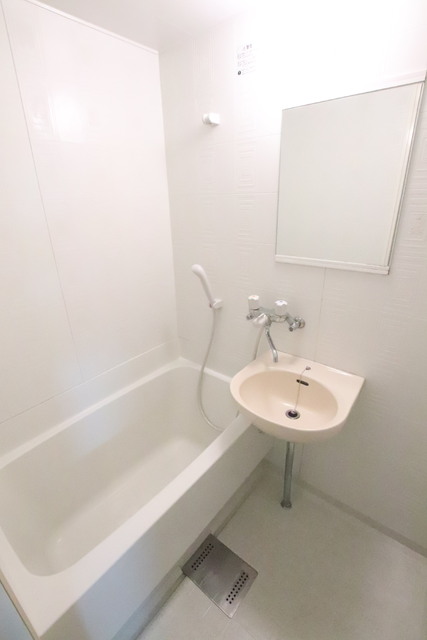 バス・シャワールーム　バスルーム