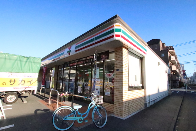 コンビニ　セブン－イレブン　八王子中央図書館前店（コンビニ）まで280m