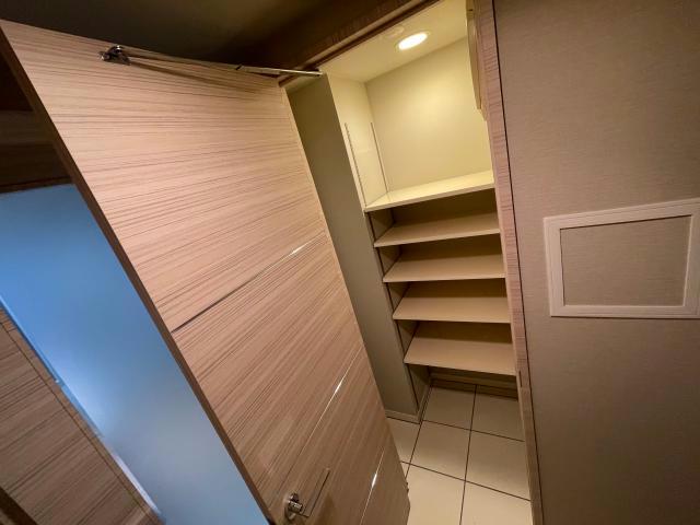 玄関　シューズインクローゼット