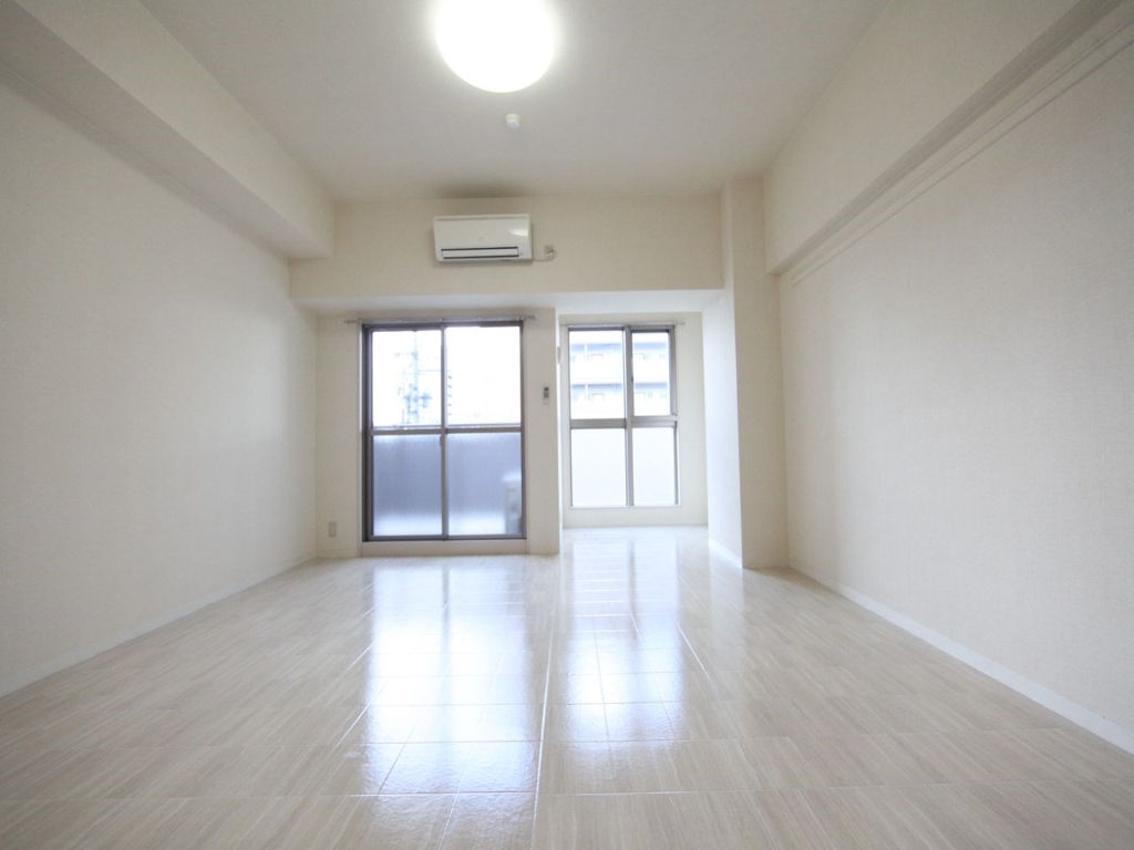 その他設備　洋室15.3帖　クローゼット付（収納充実してます）エアコン付