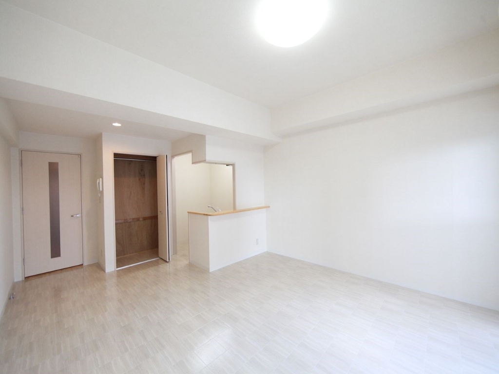 その他部屋・スペース　洋室15.3帖　クローゼット付（収納充実してます）