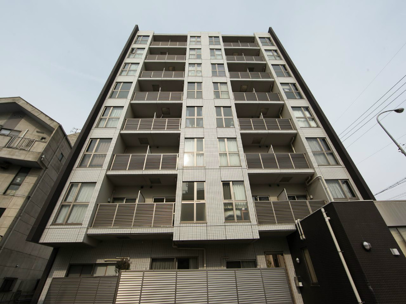 建物外観　外観　防犯カメラ　オートロック