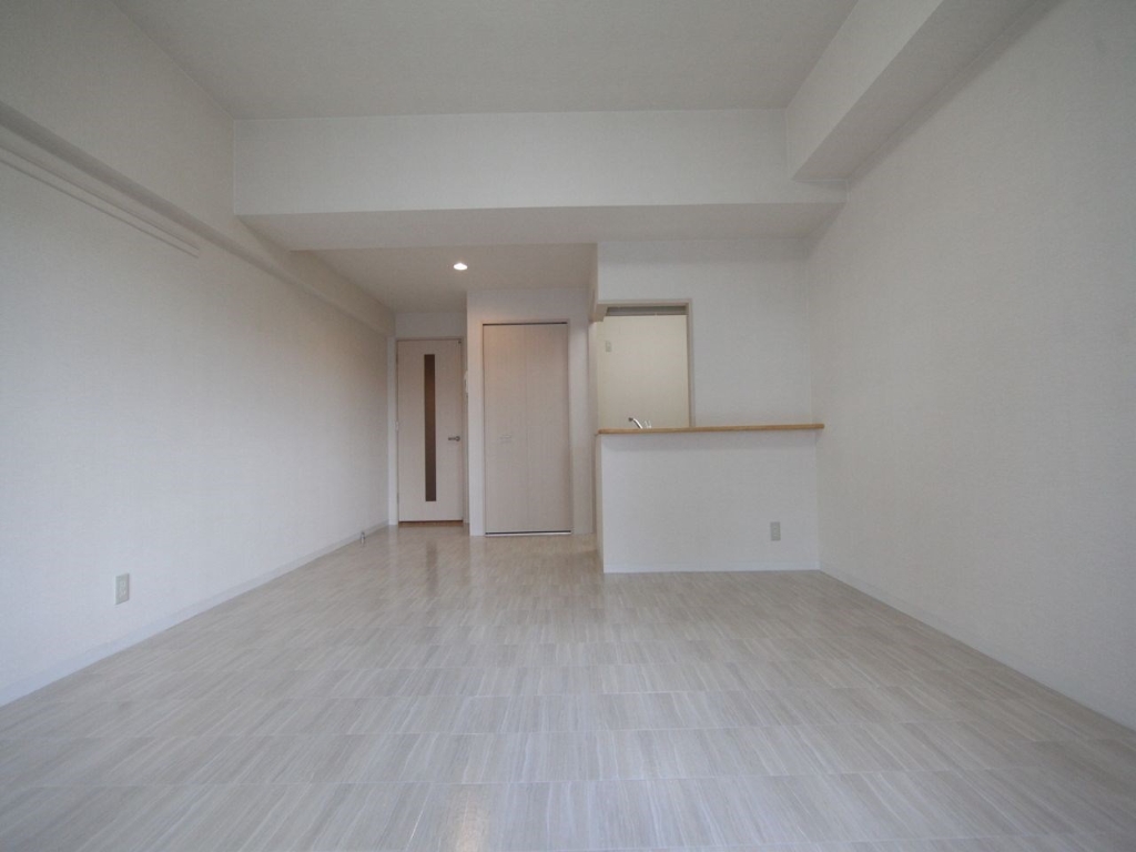 居室・リビング　洋室15.3帖　クローゼット付（収納充実してます）