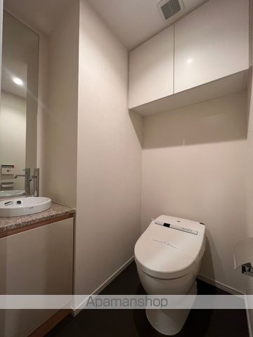 ＪＲ中央線 東中野駅 徒歩1分 15階建 築16年のトイレ写真
