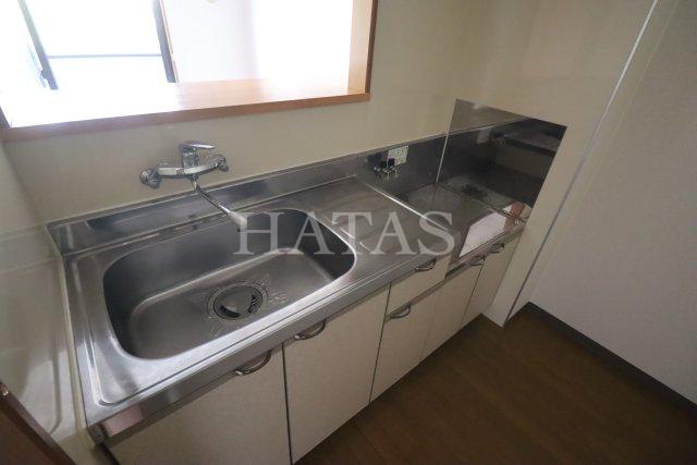 キッチン　同物件別部屋です。