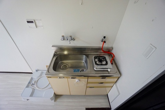 キッチン　※別号室の写真です。