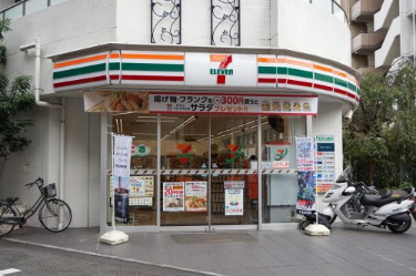 コンビニ　セブンイレブン　川崎溝の口中央店（コンビニ）まで81m