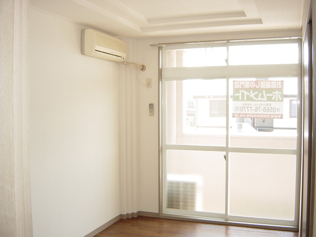 居室・リビング　洋室