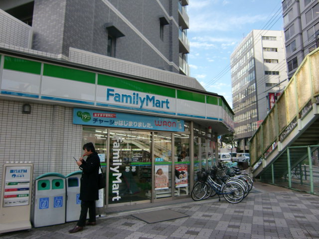 コンビニ　ファミリーマート（コンビニ）まで507m