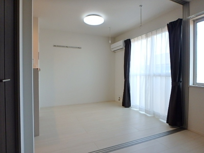 居室・リビング　図面と現状に相違がある場合には現状を優先