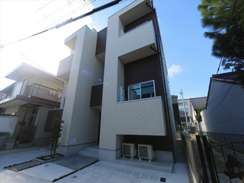 建物外観　外観　デザイナーズ　オートロック付　防犯カメラ付