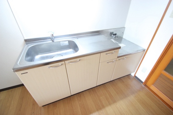 キッチン　※別部屋の写真です