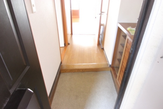 玄関　※別部屋の写真です