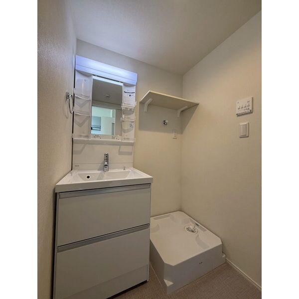 洗面設備　※同じシリーズの室内写真