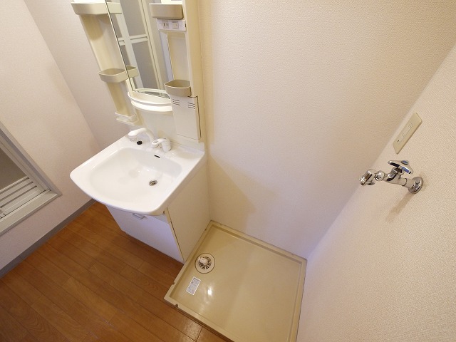 その他設備　室内洗濯置き場