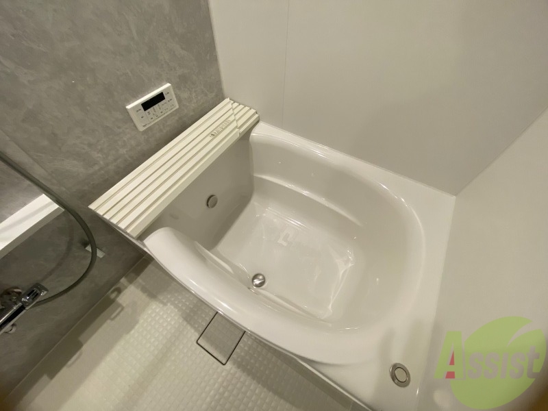 バス・シャワールーム　追い焚き機能もあるので、いつでも温かいお風呂に入れますね。