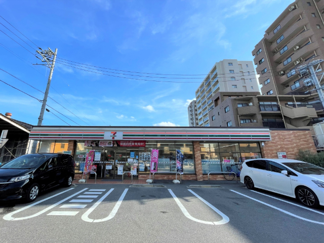 コンビニ　セブンイレブン名古屋駒方町店（コンビニ）まで317m