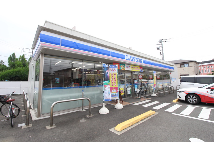 コンビニ　ローソン南足柄岩原店（コンビニ）まで1000m