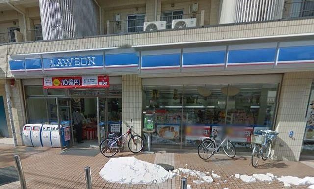 コンビニ　ローソン片瀬海岸店（コンビニ）まで748m