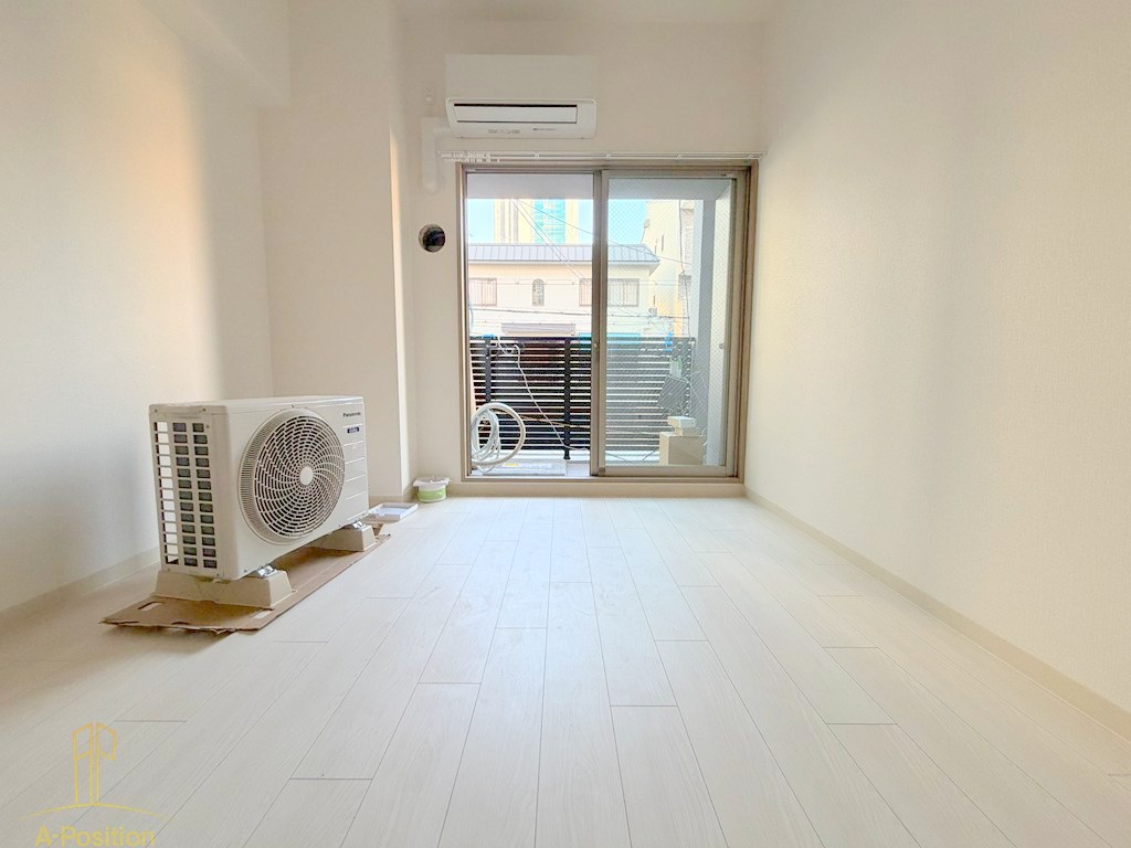 居室・リビング　フォーリアライズ難波リアン