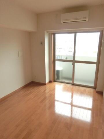 居室・リビング　※別部屋参考写真