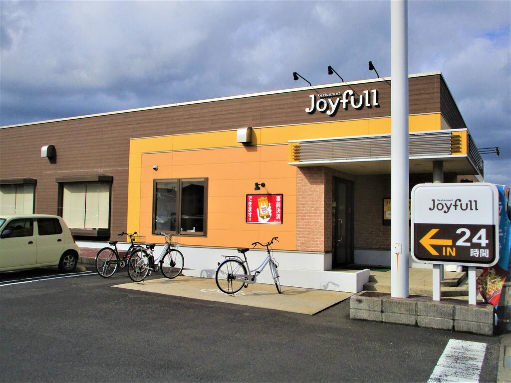 飲食店　ジョイフル出雲大津店（飲食店）まで592m