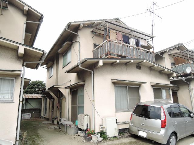 東川口アパートの建物外観