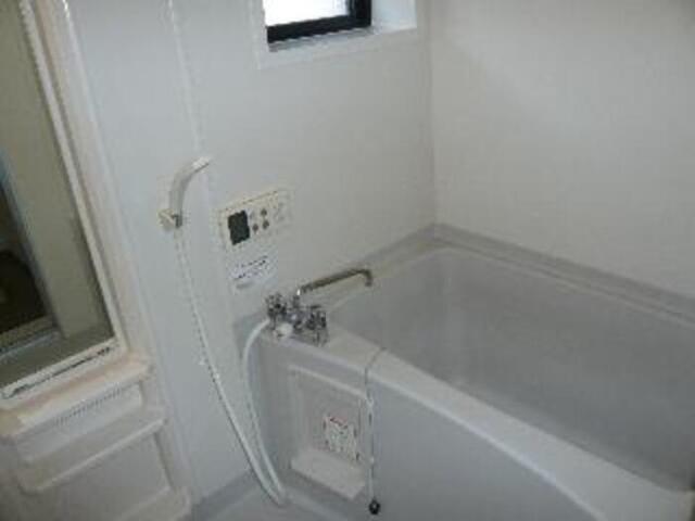 バス・シャワールーム　２０３　浴室